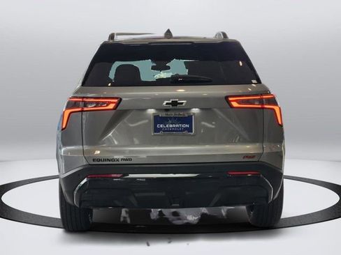Used 2025 Chevrolet Equinox RS AWD/4WD image 4