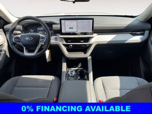 New 2025 Ford Explorer Active image 10