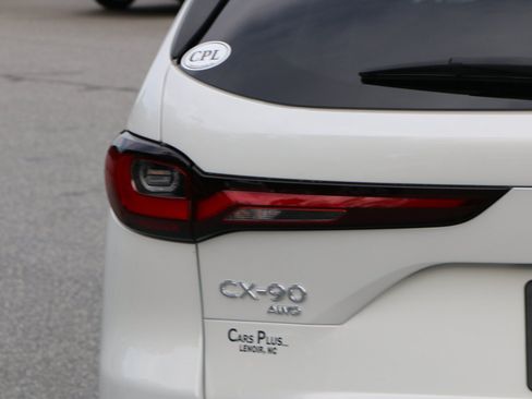 Used 2024 MAZDA CX-90 3.3 Turbo w/ Preferred Plus AWD/4WD image 6