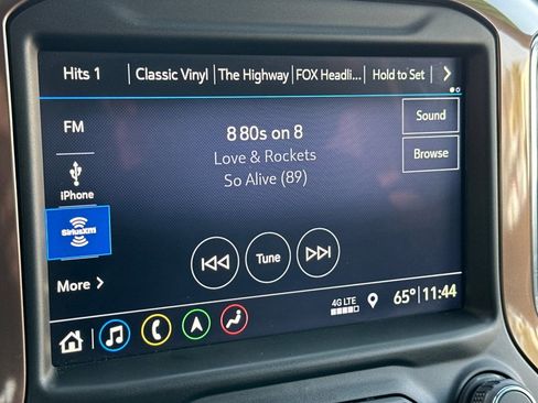 Used 2019 Chevrolet Silverado 1500 High Country image 18