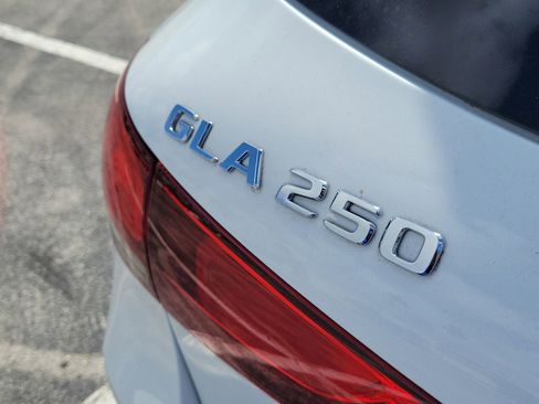 Certified 2022 Mercedes-Benz GLA 250 image 8