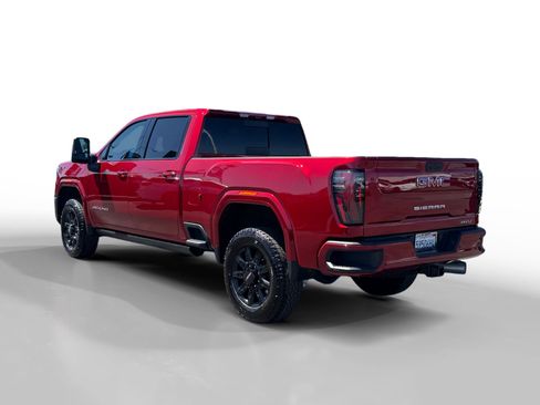 Used 2025 GMC Sierra 2500 AT4 w/ AT4 Premium Plus Package AWD/4WD image 3