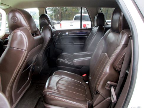Used 2013 Buick Enclave Leather image 12
