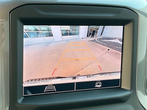 New 2026 GMC Sierra 2500 Pro w/ Convenience Package image 9