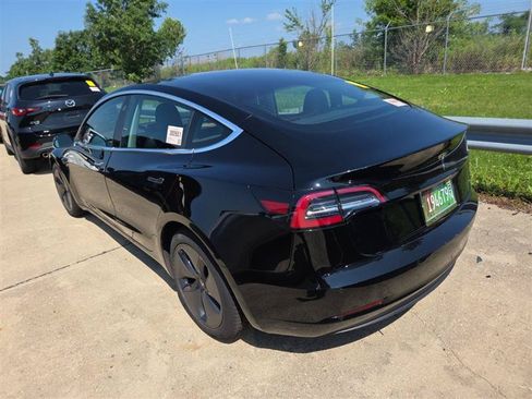 Used 2019 Tesla Model 3 Standard Range Plus RWD image 3