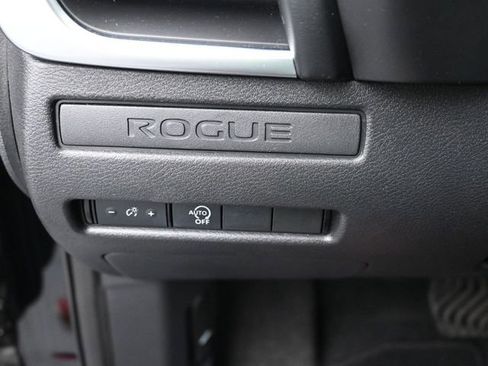 Used 2023 Nissan Rogue S FWD image 18