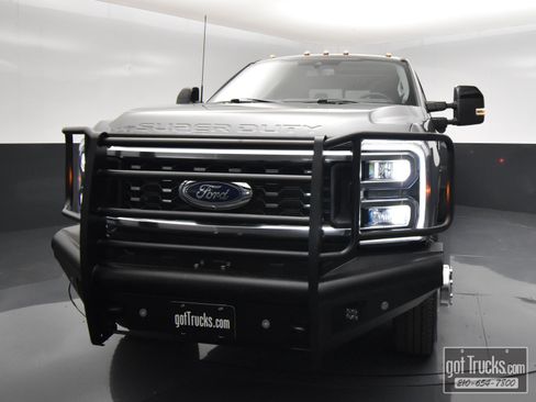Used 2024 Ford F350 Lariat w/ Lariat Ultimate Package AWD/4WD image 52