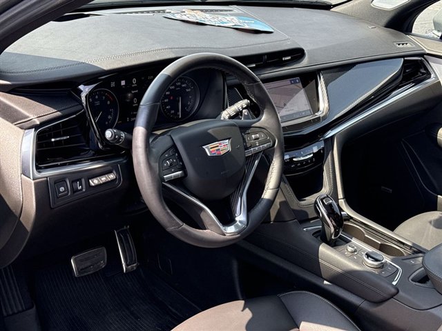 Certified 2024 Cadillac XT6 Sport w/ Technology Package AWD/4WD image 10