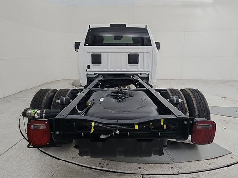 New 2026 RAM 3500 Tradesman w/ Chrome Appearance Group A AWD/4WD image 7