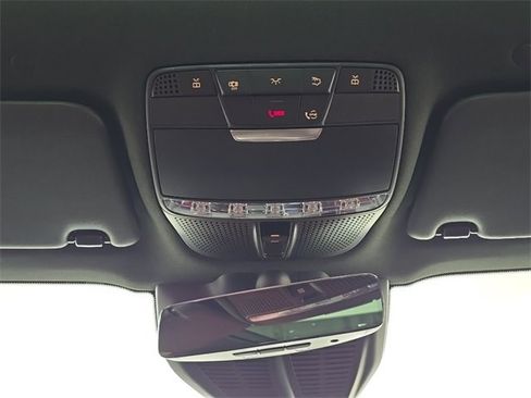 Certified 2022 Mercedes-Benz GLC 43 AMG 4MATIC image 25