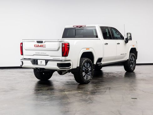 Used 2024 GMC Sierra 2500 Denali w/ Denali Reserve Package AWD/4WD image 21