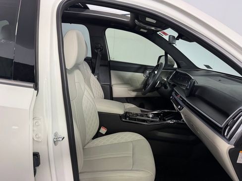 Used 2025 Kia Sorento SX Prestige image 40