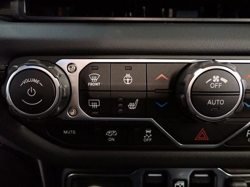 New 2025 Jeep Wrangler Unlimited Rubicon 392 image 4