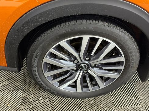 Used 2023 Nissan Kicks SV image 7