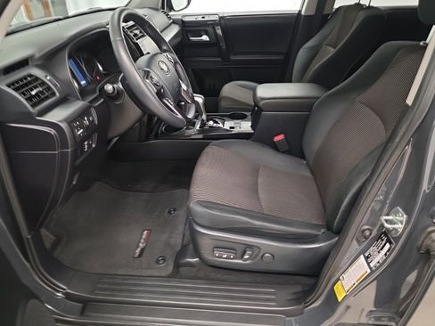 Used 2024 Toyota 4Runner TRD Off-Road image 12