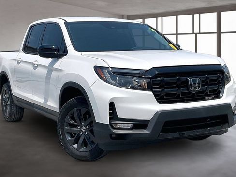 Used 2024 Honda Ridgeline Sport image 3