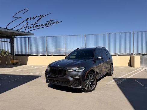 Used 2020 BMW X7 M50i w/ Dynamic Handling Package AWD/4WD image 1