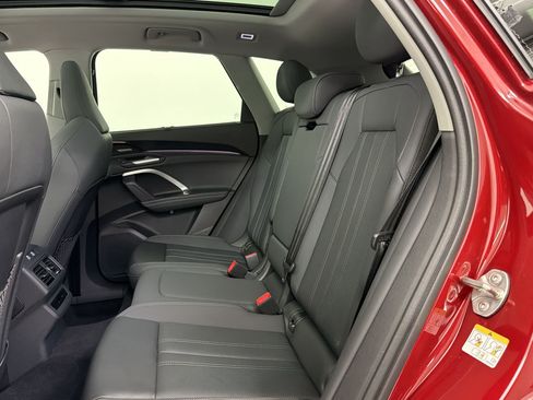 Used 2025 Audi Q5 Premium Plus AWD/4WD image 19