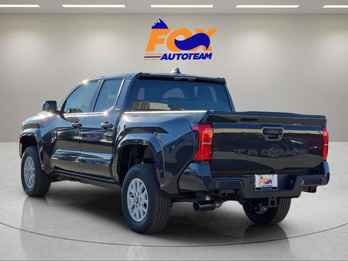 Used 2026 Toyota Tacoma SR5 RWD image 3