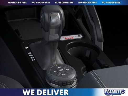 New 2026 Ford Bronco Outer Banks w/ Sasquatch Package AWD/4WD image 17