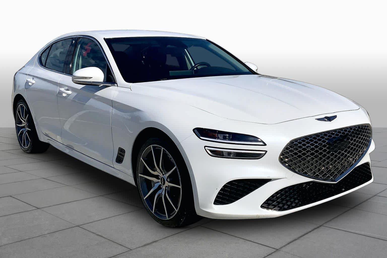 Used 2025 Genesis G70 2.5T AWD/4WD image 3