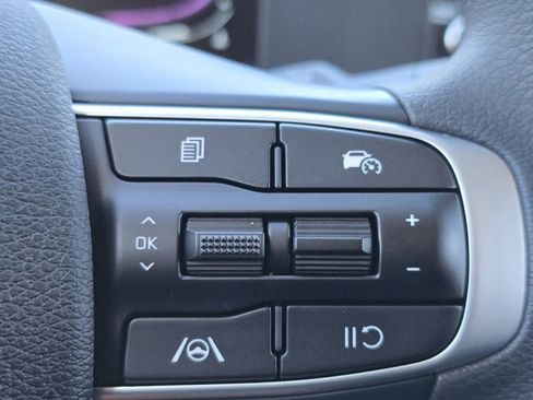 Certified 2025 Kia Sportage LX image 29
