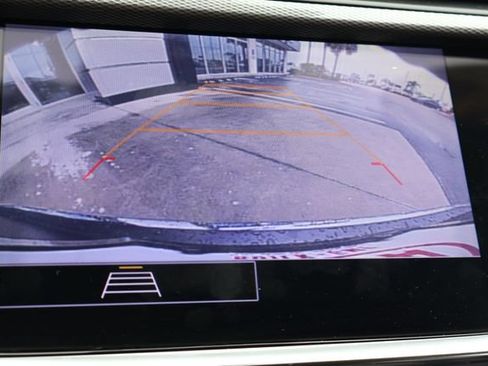 Used 2022 Buick Encore GX Essence FWD image 27