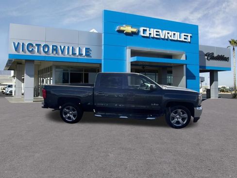 Used 2018 Chevrolet Silverado 1500 LT w/ Texas Edition RWD image 4