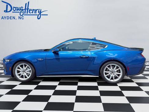 Used 2024 Ford Mustang GT Premium RWD image 2