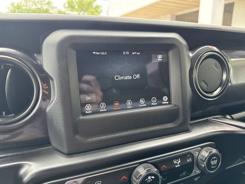 Used 2021 Jeep Wrangler Unlimited Sport AWD/4WD image 18