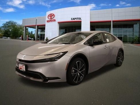 New 2027 Toyota Prius XLE FWD image 6