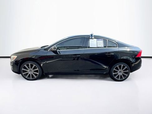 Used 2016 Volvo S60 T6 Platinum w/ Climate Package image 4