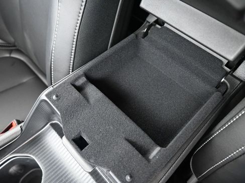 New 2025 Jeep Grand Cherokee L Limited w/ Black Appearance Package image 4