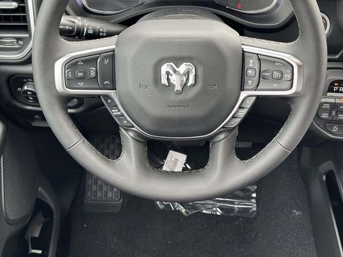 New 2026 RAM 1500 4x4 Crew Cab image 8