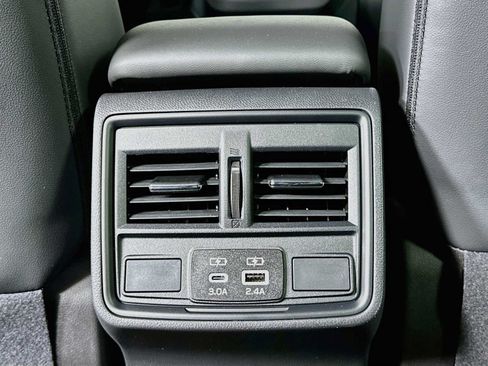 Certified 2026 Subaru Forester Premium w/ Base/Premium Package AWD/4WD image 23