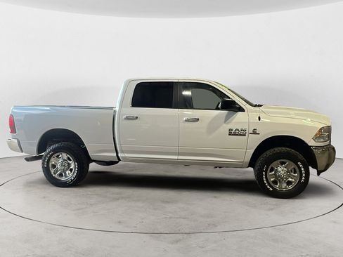Used 2018 RAM 2500 SLT AWD/4WD image 7