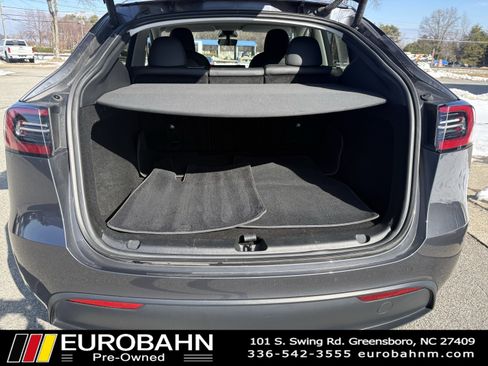 Used 2023 Tesla Model Y Long Range image 37