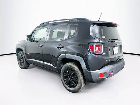 Used 2018 Jeep Renegade Trailhawk AWD/4WD image 5