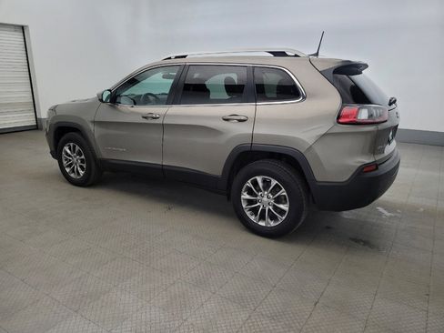 Used 2019 Jeep Cherokee Latitude Plus w/ Cold Weather Group image 3