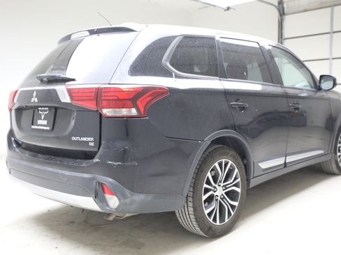 Used 2016 Mitsubishi Outlander SE FWD image 4