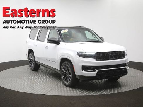 Used 2025 Jeep Grand Wagoneer Series III w/ Rear Seat Video Group 1 AWD/4WD image 55