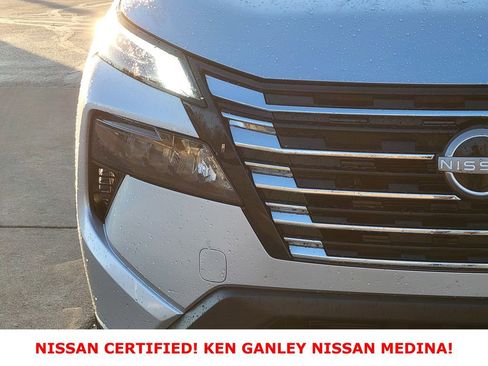 Certified 2024 Nissan Rogue S image 9