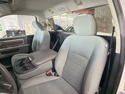 Used 2018 RAM 1500 Express RWD image 14