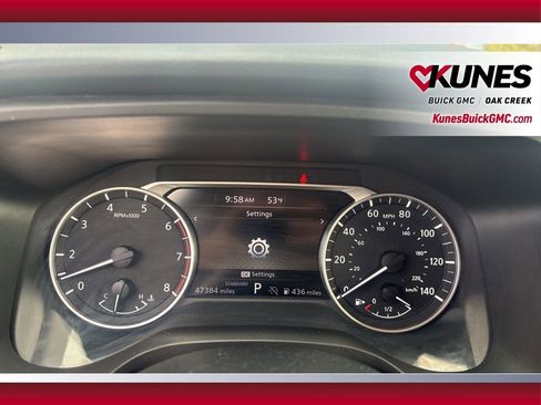 Used 2024 Nissan Rogue SV image 13