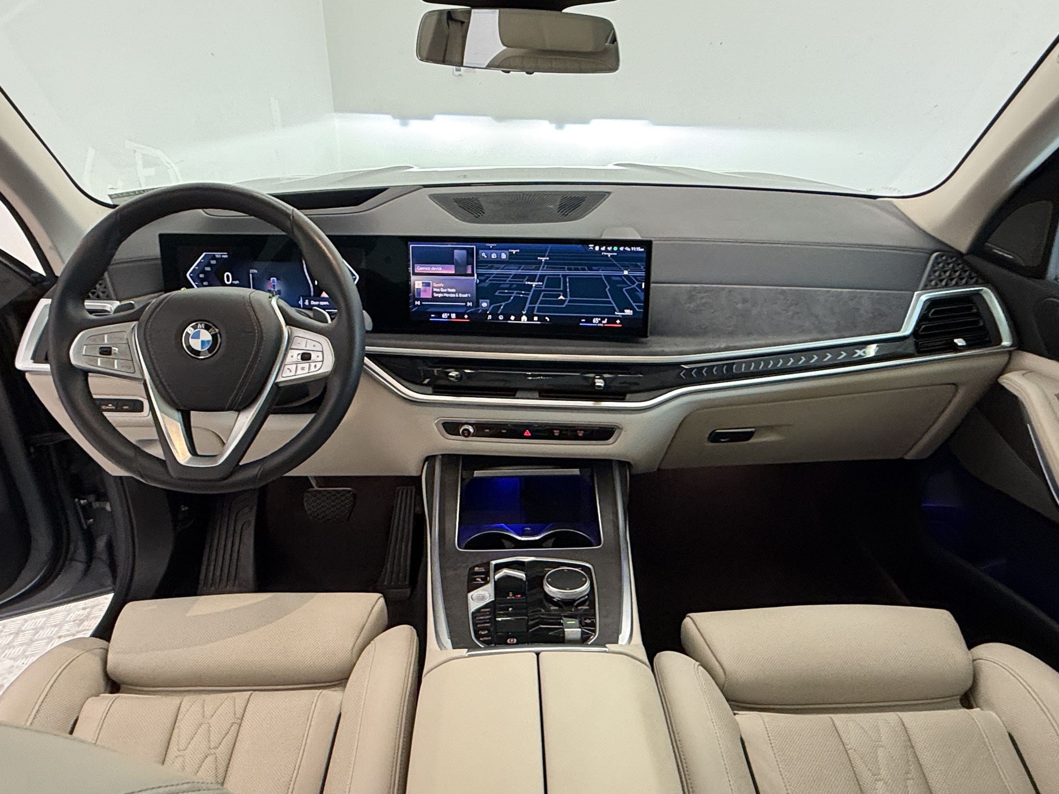 Used 2024 BMW X7 xDrive40i w/ Premium Package AWD/4WD image 16