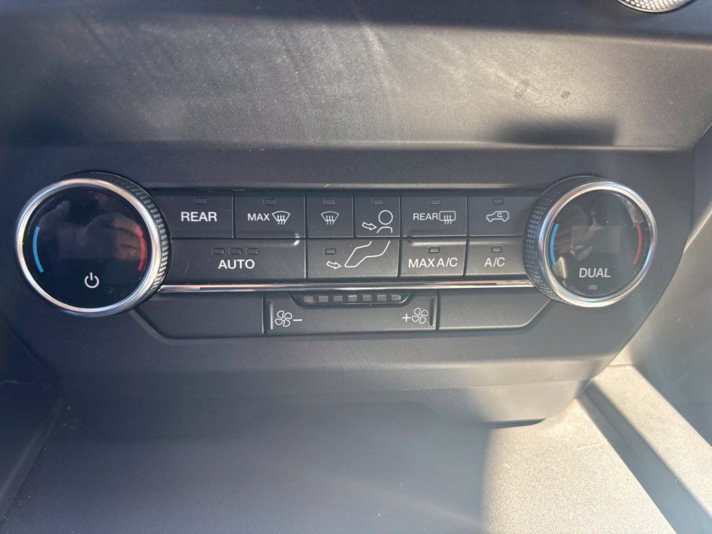 Used 2019 Ford Expedition XLT AWD/4WD image 23