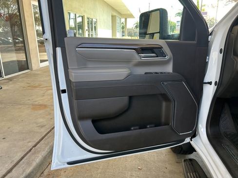 Used 2024 Chevrolet Silverado 2500 LT image 34