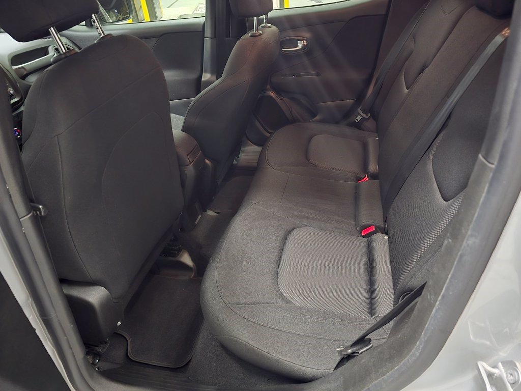 Used 2020 Jeep Renegade Sport w/ Sport Appearance Group FWD image 27