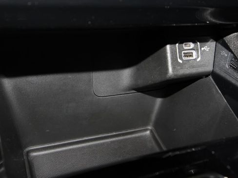 Used 2025 Jeep Compass Trailhawk AWD/4WD image 17