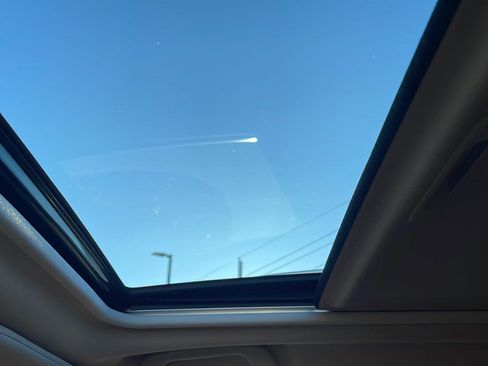 Used 2024 Subaru Forester Touring image 6